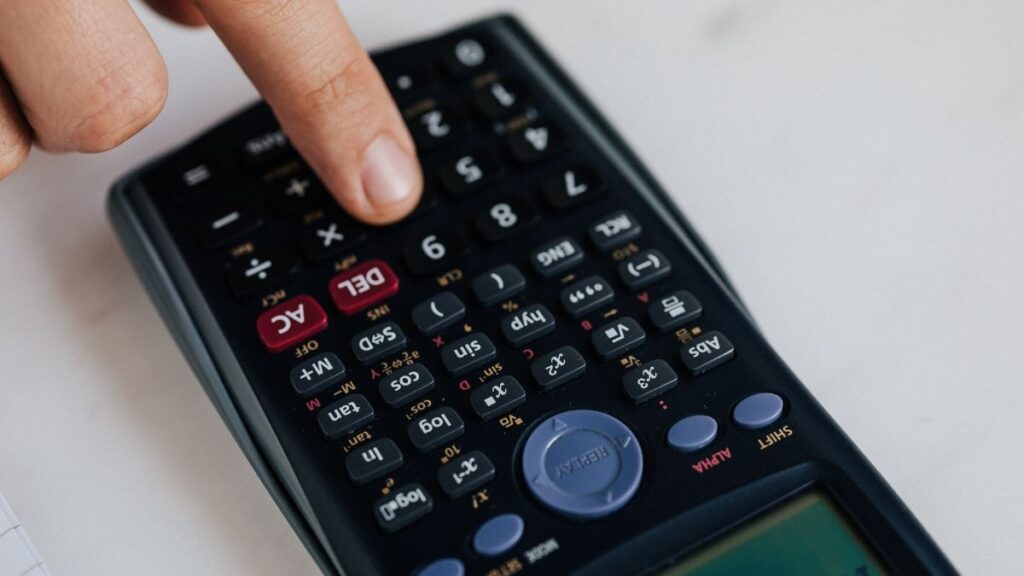 fingers operating calculator